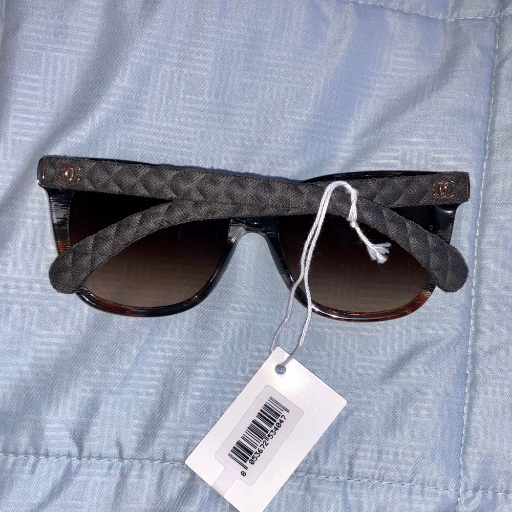 AUTHENTIC CHANEL  butterfly Quilted sunglasses - Picture 6 of 8